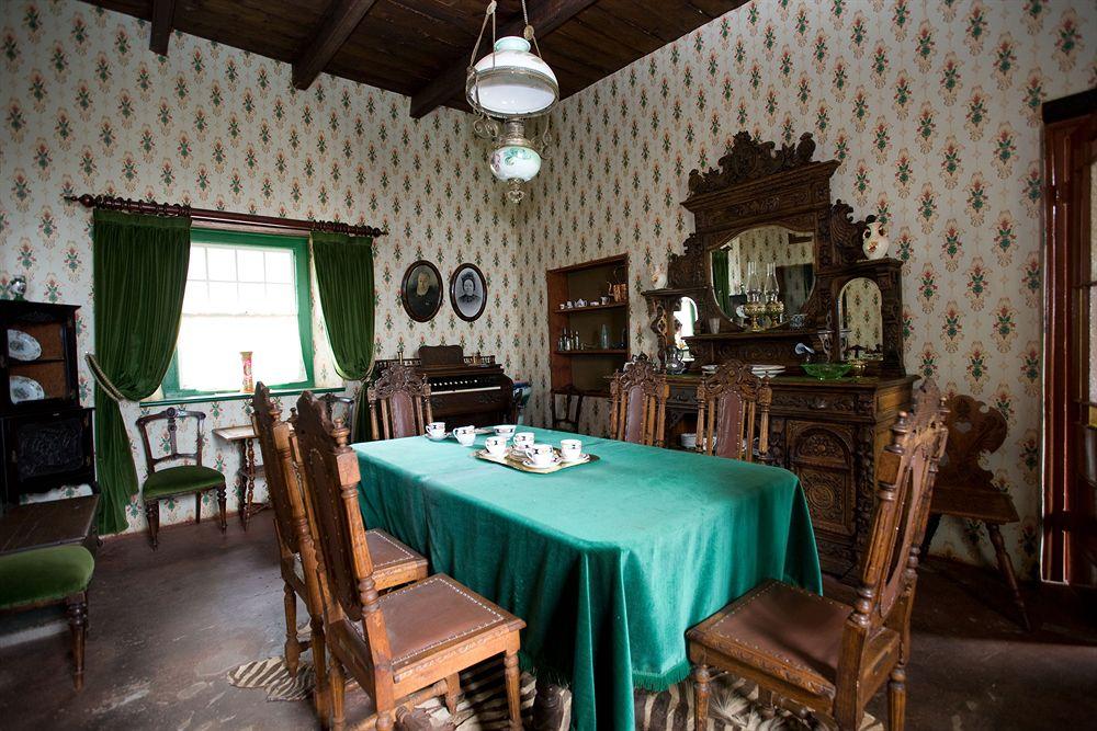 Kedar Heritage Lodge, Conference Centre & Spa Phokeng エクステリア 写真