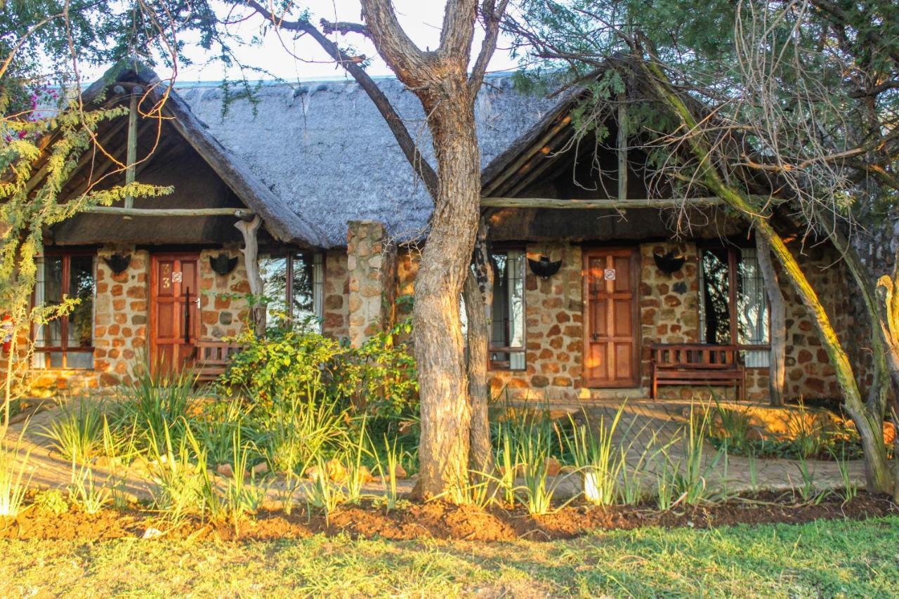 Kedar Heritage Lodge, Conference Centre & Spa Phokeng エクステリア 写真