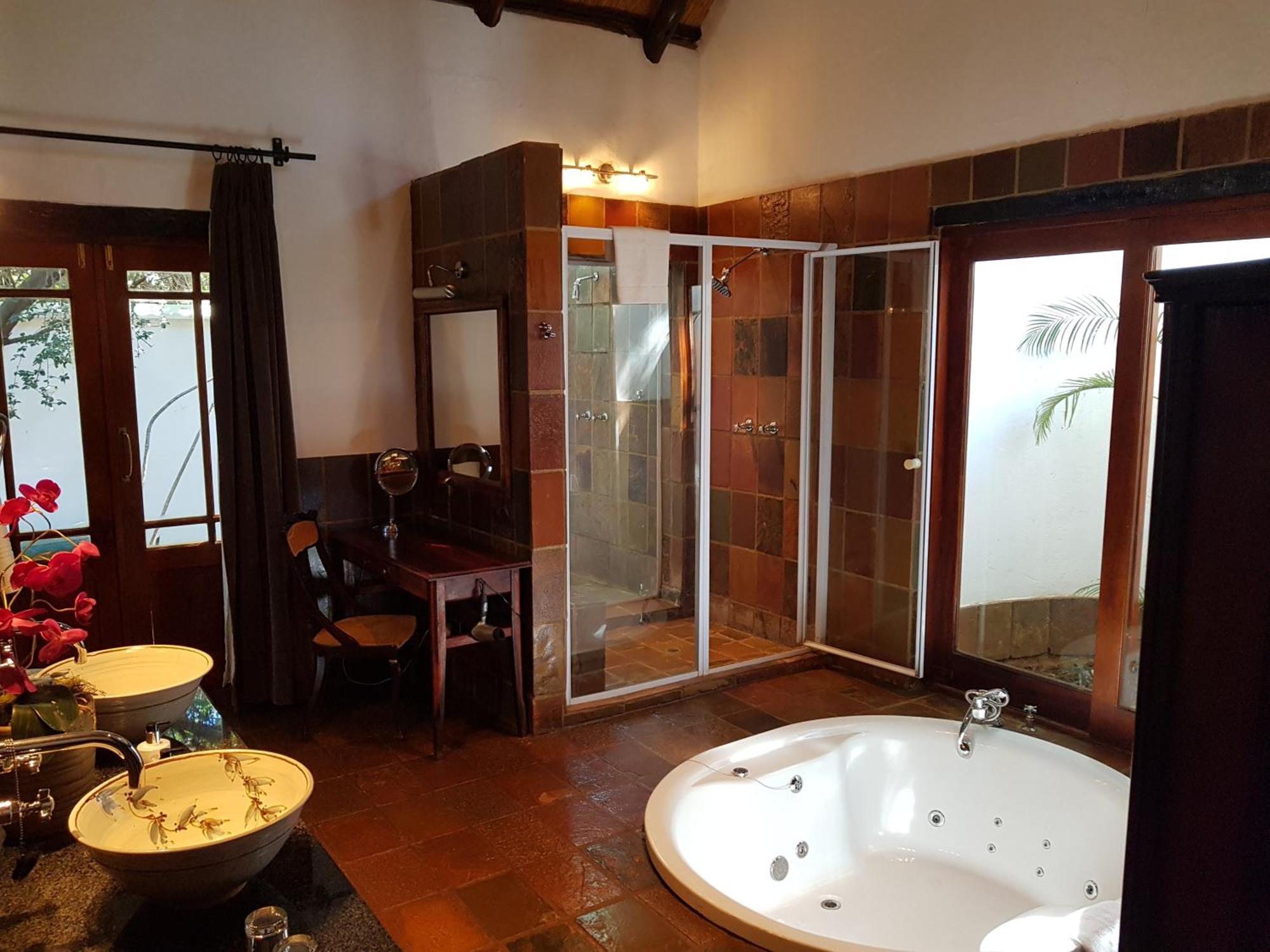 Kedar Heritage Lodge, Conference Centre & Spa Phokeng エクステリア 写真