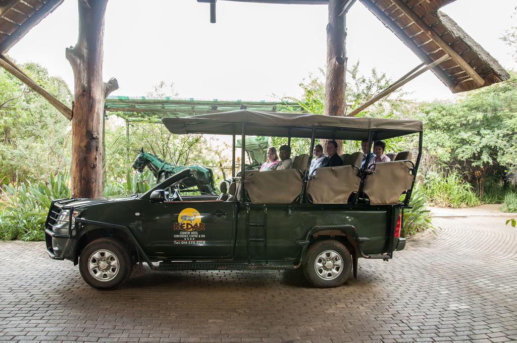 Kedar Heritage Lodge, Conference Centre & Spa Phokeng エクステリア 写真