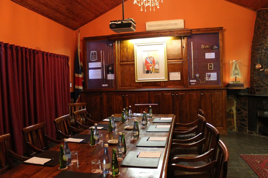 Kedar Heritage Lodge, Conference Centre & Spa Phokeng エクステリア 写真