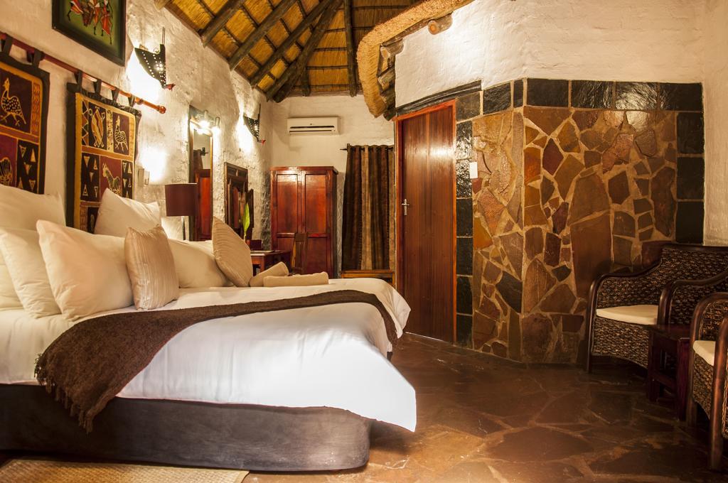 Kedar Heritage Lodge, Conference Centre & Spa Phokeng エクステリア 写真