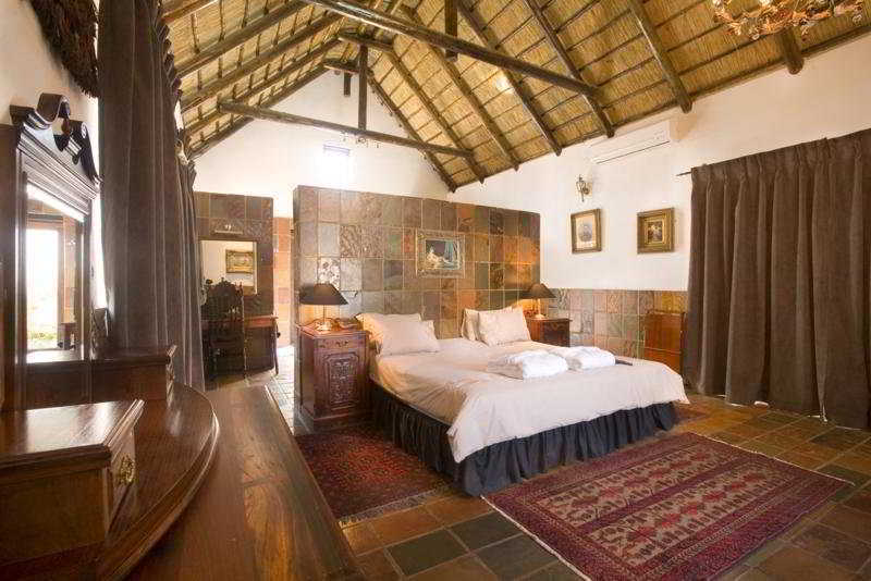 Kedar Heritage Lodge, Conference Centre & Spa Phokeng エクステリア 写真